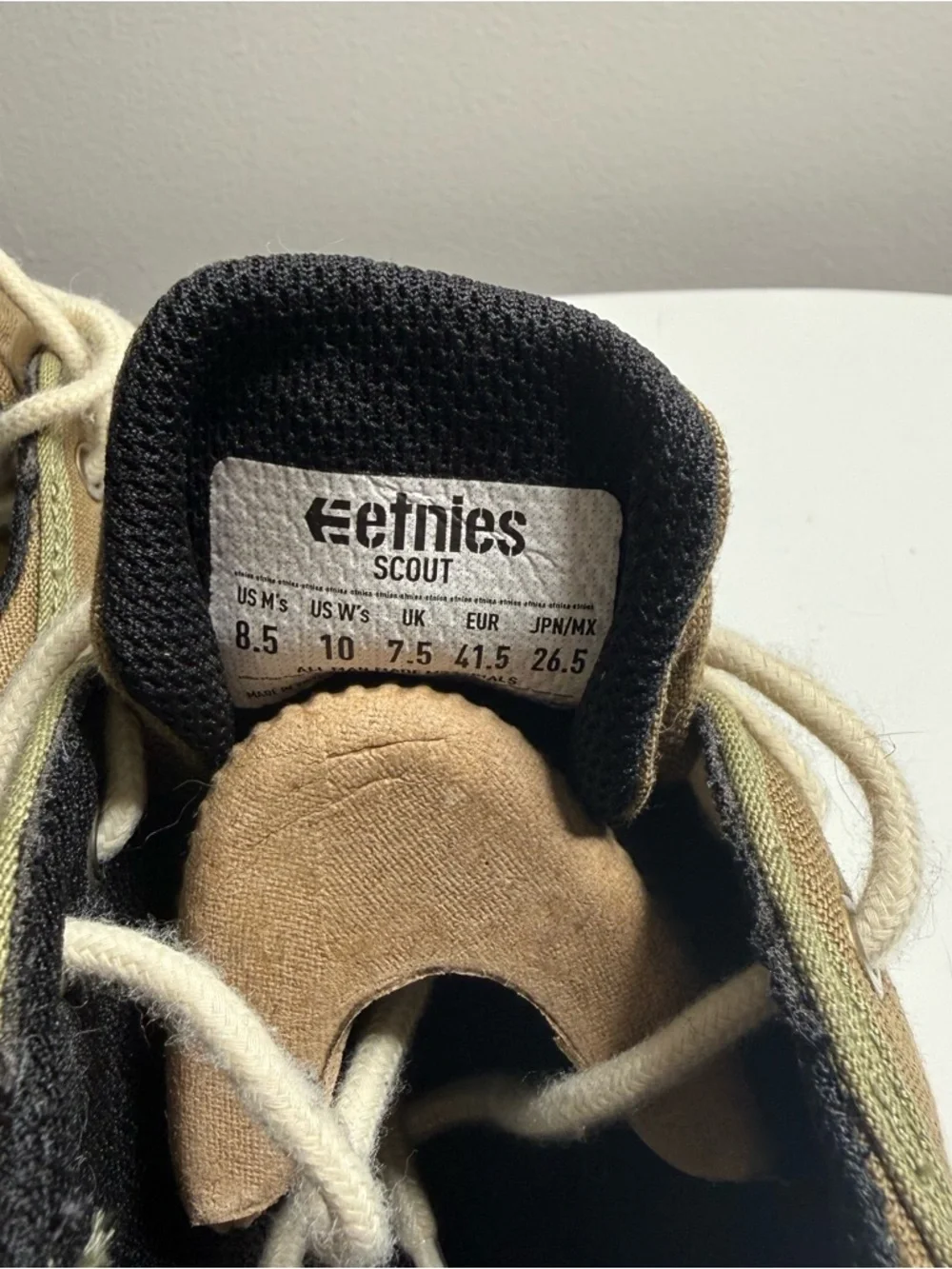Etnies two pairs